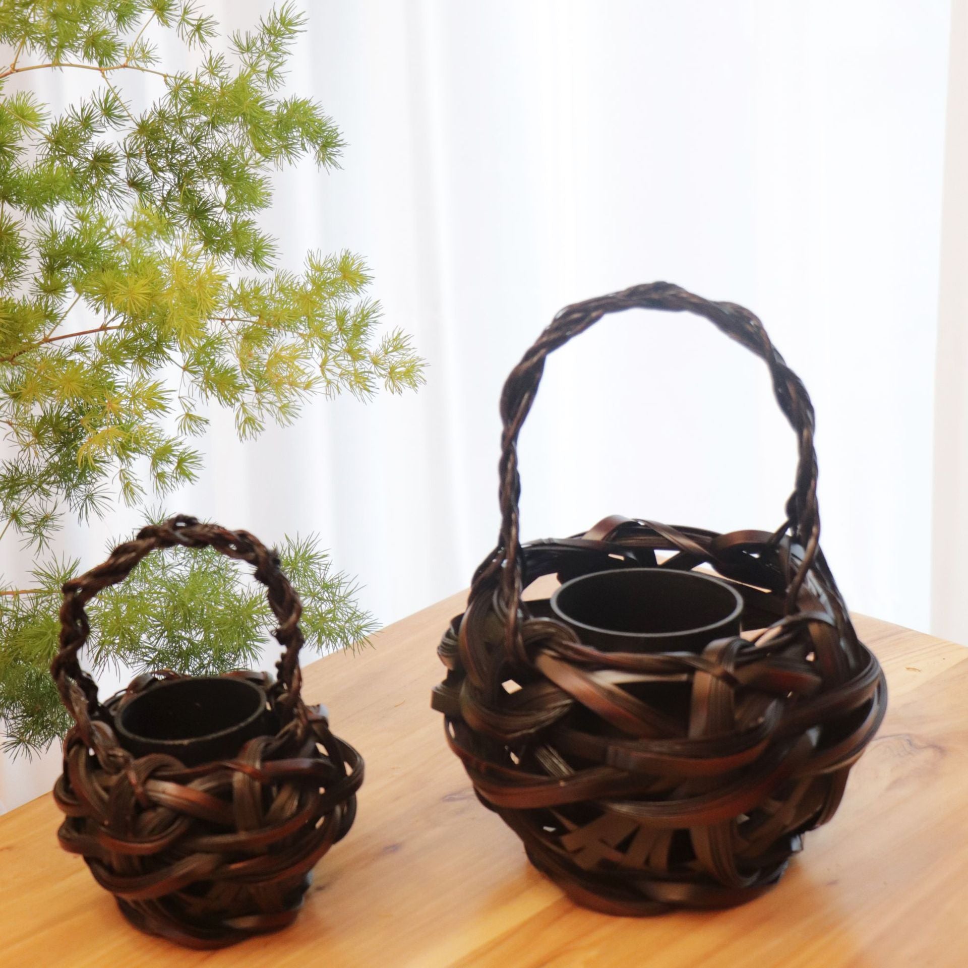 Handwoven Bamboo Flower Basket with Handle – Rustic Wicker Home Decor Vase